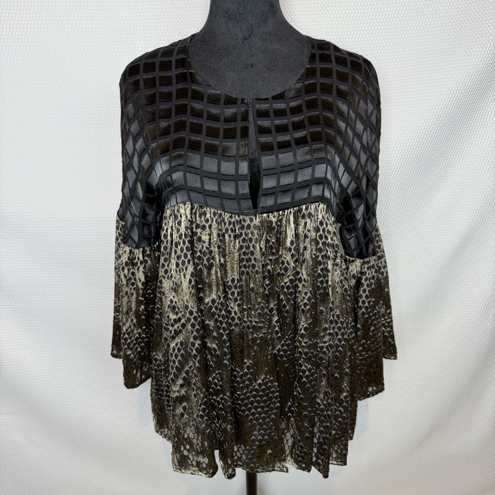 Nwt Anis A Chic Black & Gold Silk Blend Patterned Flounce Blouse Sz S Boutique